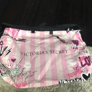 VS Duffle